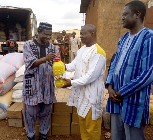 Centre-Nord : Kadré Désiré Ouédraogo apporte une aide aux personnes déplacées